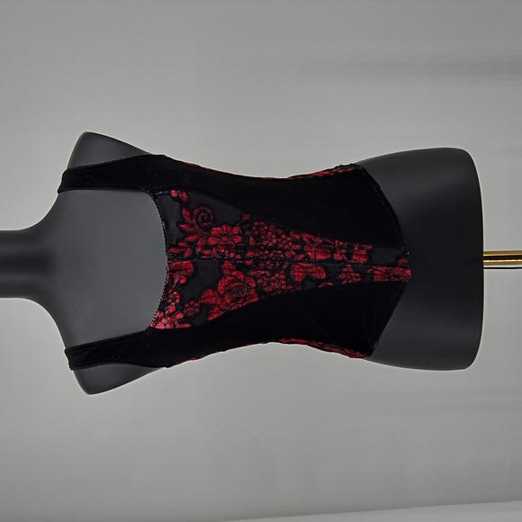 Frederick's of Hollywood Black Red Velvet Corset Eyehook Closure Lace-up Medium - Picture 2 of 11